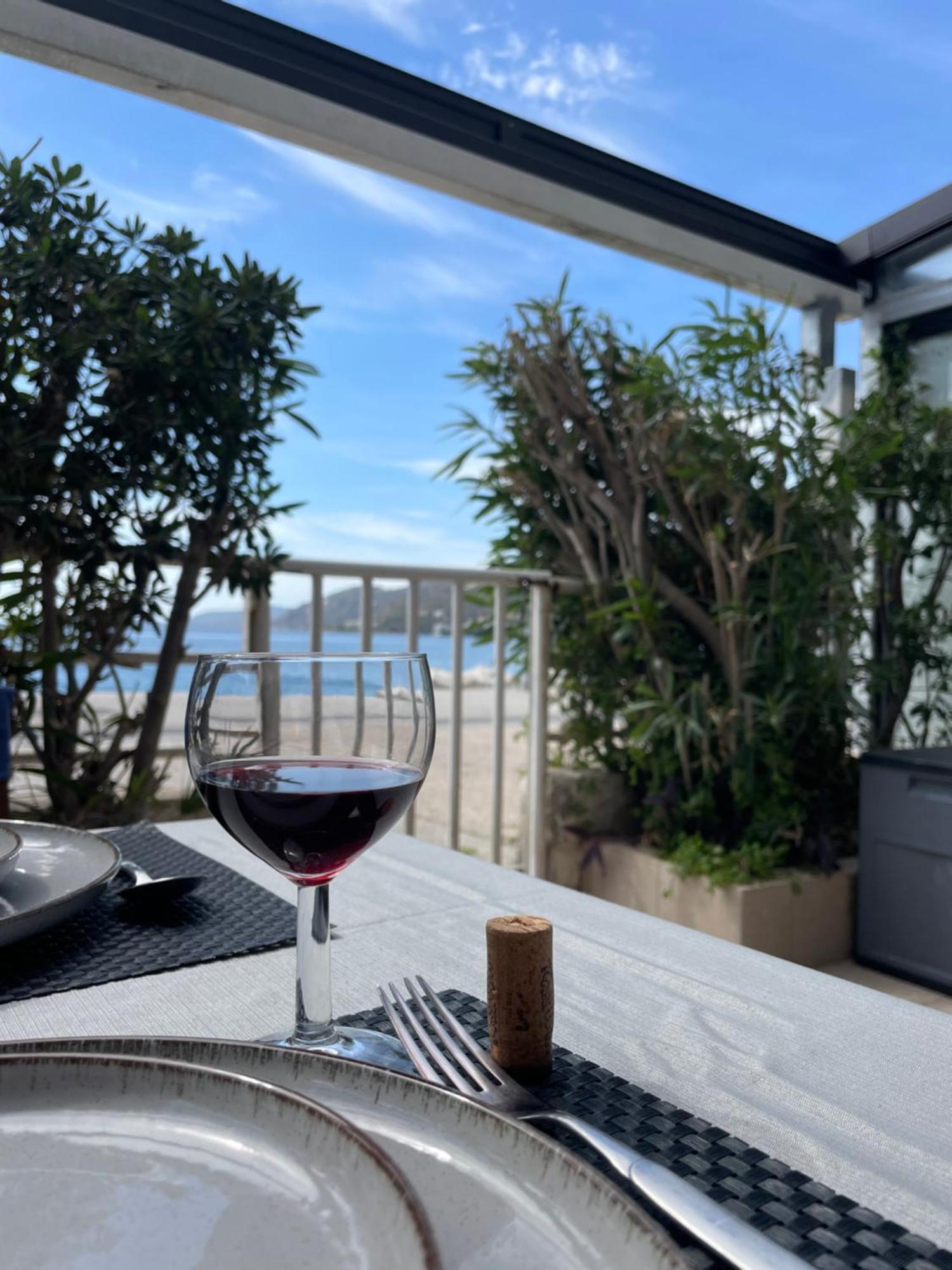 Sea La Vie - Beachfront Retreat 路特奇 外观 照片
