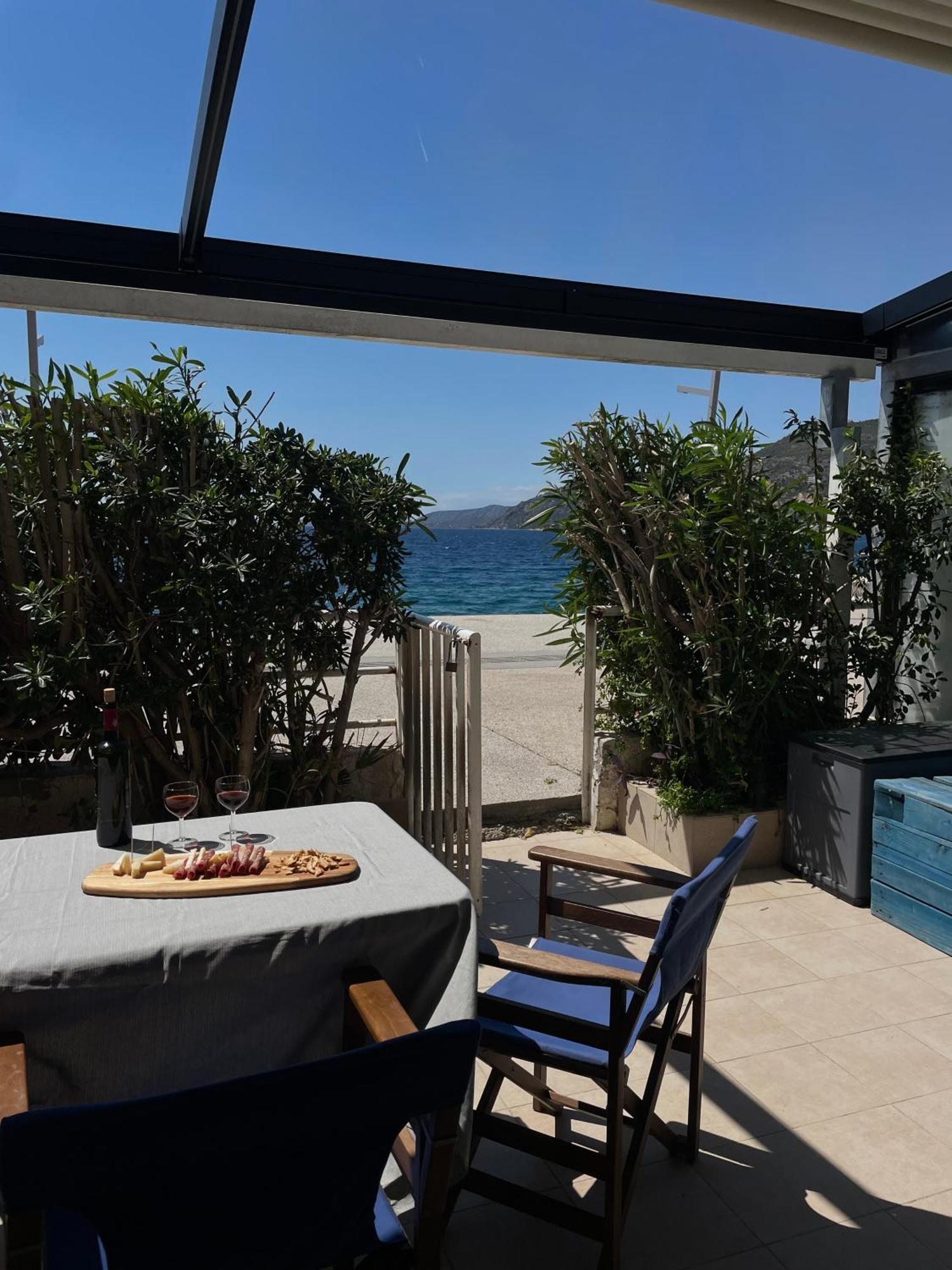 Sea La Vie - Beachfront Retreat 路特奇 外观 照片